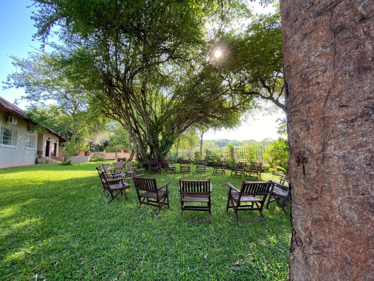 Drift Inn Victoria Falls Exterior photo